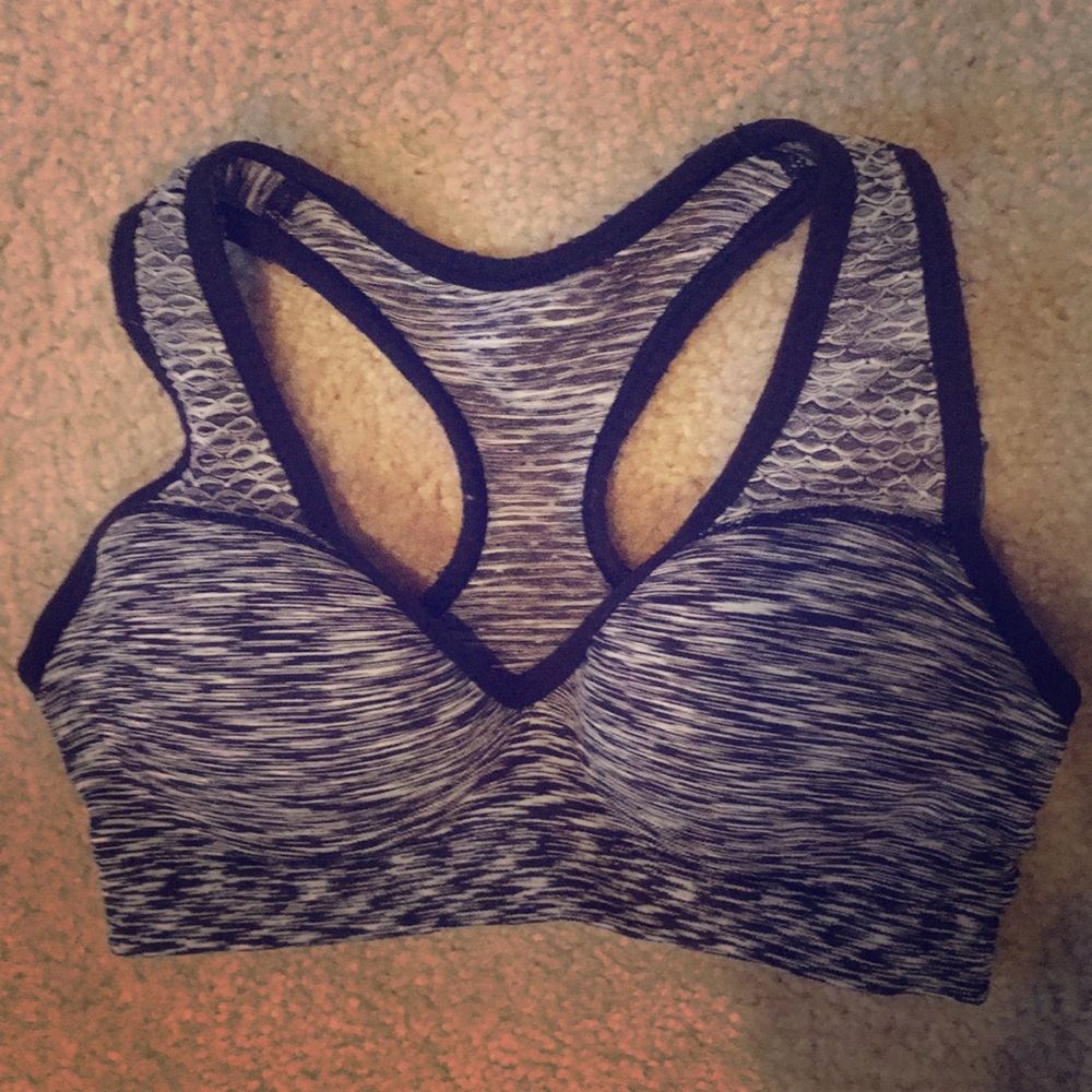 Victoria’s Secret Pink sports bra